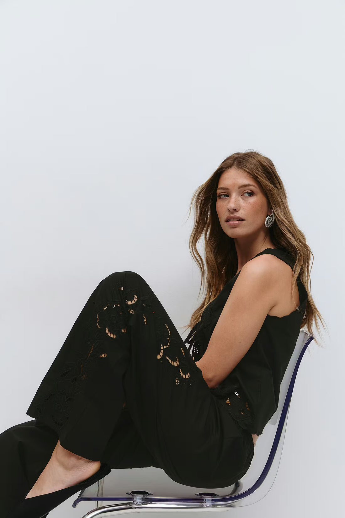 Embroidery poplin trousers