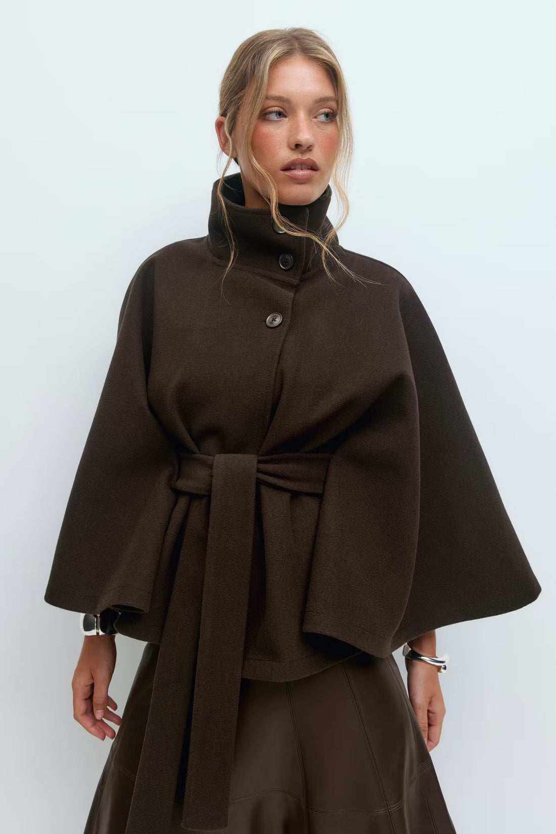 Belt cape jacket