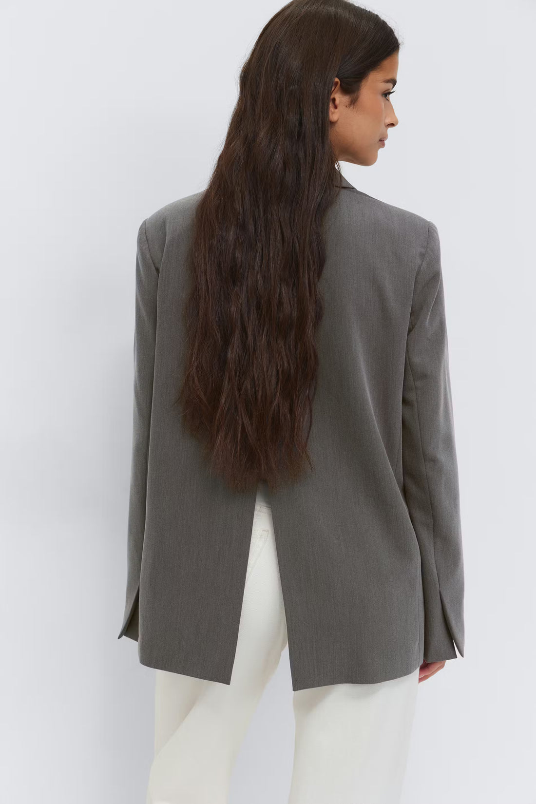 Back high slit blazer