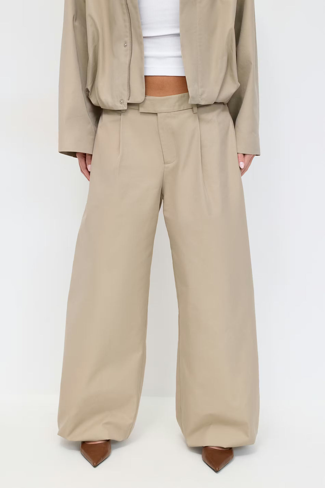 Wide balloon cotton trousers