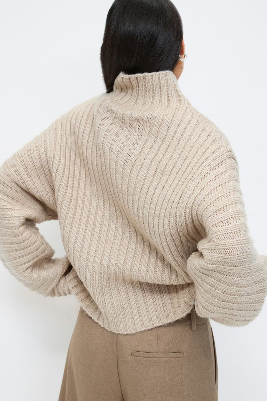Funnel neck knitted top